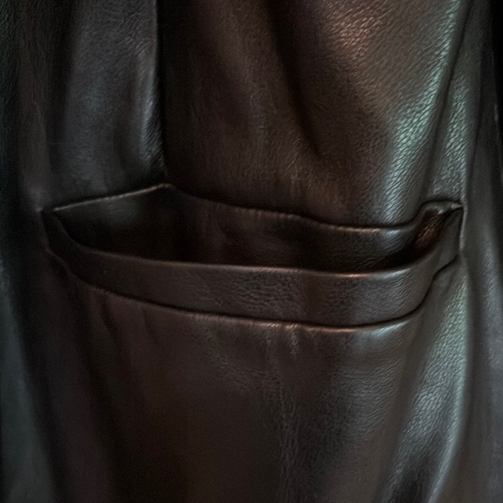 Abercrombie & Fitch Black Leather Jacket with Relaxed Silhouette - Picture 5 of 7